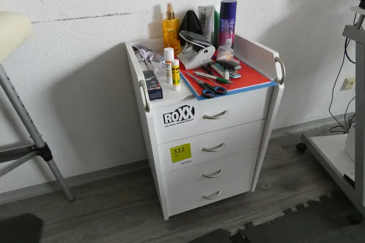 Rollschrank, ohne Inhalt